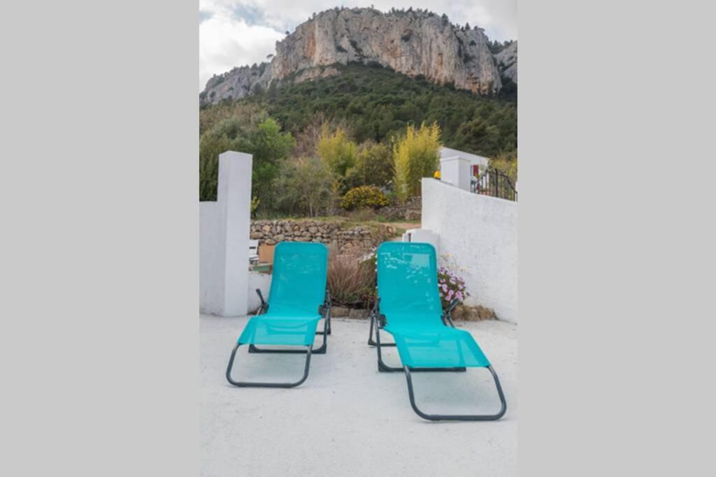Maison Avec Jardin, Parking Entre Mer Et Montagne Le Revest-le-Eaux Экстерьер фото