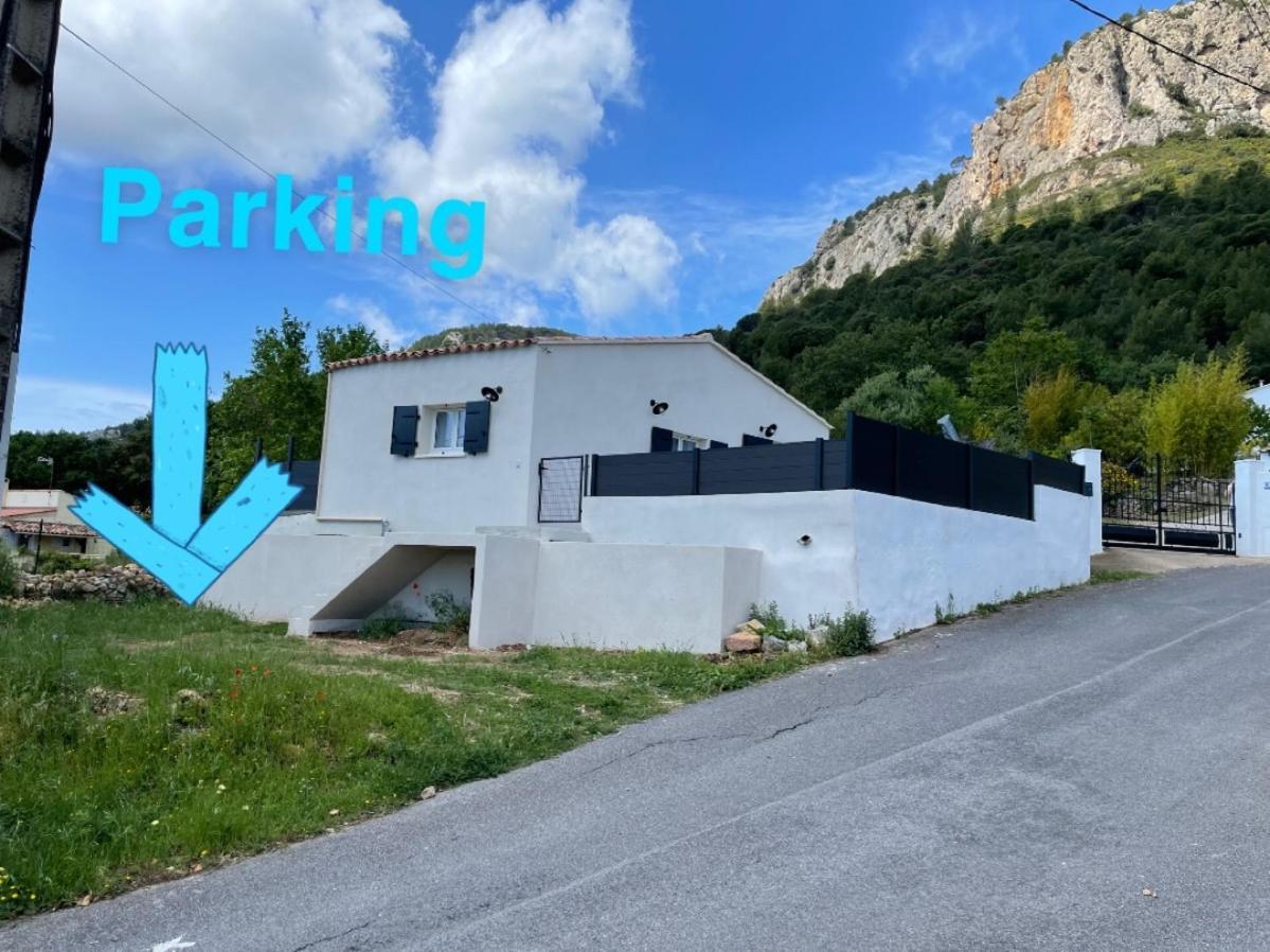 Maison Avec Jardin, Parking Entre Mer Et Montagne Le Revest-le-Eaux Экстерьер фото